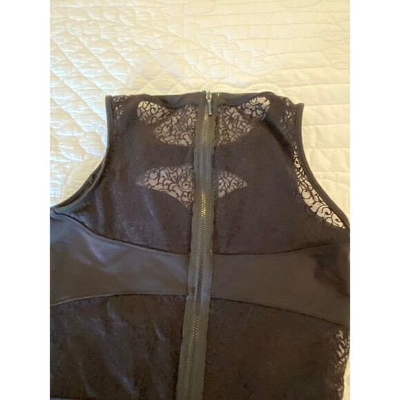 Womens Swimsuit One Piece  Size ?? Large Black w/zipper & Lace Inserts Pool - Picture 1 of 12